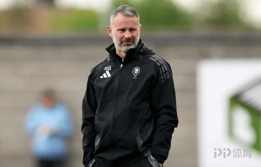 马龙目睹国,旗升起展翅,自豪瞬间受,香港赛马,香港赛马场,赛马活动,赛马资讯